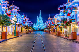 Stores and other shopping venues were located throughout the various areas of disneyland (especially main street usa). Disneyland Kalifornien Hauptstrasse Tapete Estados Unidos 5616x3748 Wallpapertip