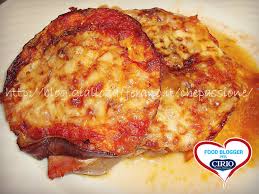 Quello con pomodoro e mozzarella è uno dei ripieni più semplici da preparare che incontra il gusto di tutti i palati, compresi quello dei più piccoli*. Ricetta Melanzane Ripiene Crudo E Mozzarella Cirio