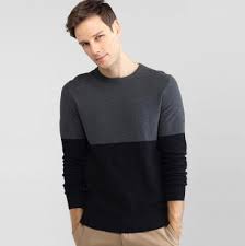 Have A Look At The Latest Men S Crew Neck Pullover From Giordano Variety Of Subtle Texture Blocking Simple And St Long Sleeve Tshirt Men Pullover Men Sweater