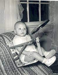 60 Old School Parenting Photos That Wouldn T Fly Today Baby Car Seats Baby Memories Parenting Photos
