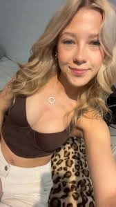 I have a roommate living at my bathroom mirror!! Guatemala city, Guatemala 