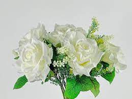 Dieser biedermeierstrauß besteht aus großen weißen rosen und edlen callas. Blumenstrauss Hochzeitsstrauss Rosen Weiss 25 Cm O Mit 7 Rosenbluten Kunstblumen Pflanzen Tewa Shop De