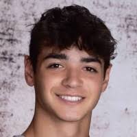 Aaron Lefkowitz's Instagram, Twitter & Facebook