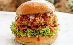 Ayam gunting style pasar malam you don't need rm460 for this crispy chicken burger baek sunway | malaysian street food jom tengok reaksi pakcik ini!!! 5 Burger Dengan Topping Ayam Crispy Yang Bikin Nagih