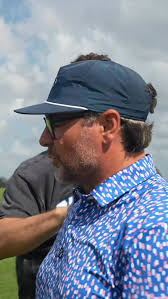 Steve Thomas and Darcy Tucker went from fighting each other to best  buddies. Only in hockey 😂Presented by Labatt USA #labattpartner