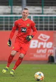 Check out his latest detailed stats including goals, assists, strengths & weaknesses and match ratings. Torwart De Kompakt Borussia Dortmund Interesse An Unbehaun