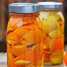 10 Maneras Creativas De Reutilizar La Cascara De Naranja Mejor Con Salud Aceite Esencial De Naranja Hacer Aceites Esenciales Zanahorias En Vinagre