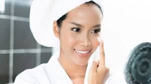 Artinya, tubuh sudah dalam keadaan bersih dari kotoran dan keringat yang menempel di badan. Coba Scrub Rutin Di Rumah Pakai Gula Atau Garam Ini Manfaatnya