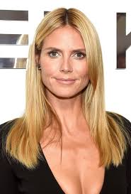 Heidi klum wears a medium length bob hairstyle while unveiling victoria's secret new bra the perfect one in los angeles. Heidi Klum Long Blonde Straight Hairstyle For Thick Hair Hairstyles Weekly