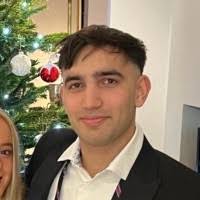 30+ "Daniel Howlett" profiles