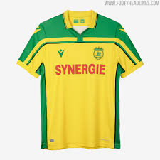 (rl) ce dimanche à 15h, le fc nantes accueille le fc metz pour le compte de la deuxième journée. Fc Nantes 2000 01 Ligue 1 Champions 2021 Re Edition Kit Released Footy Headlines