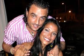 La bellissima ex concorrente del grande fratello, ha scoperto qualche mese fa di avere un tumore al seno. Condannato L Ex Di Carolina Marconi L Avrebbe Minacciata Con Un Coltello