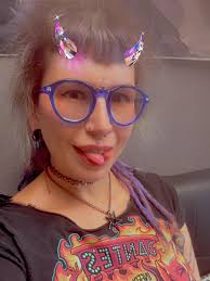 A #selfie I'm piercing at @wk.tattoo_nola today til 9 if you want to come  in and get that piercing you've been wanting! ✨