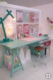 Organize and decorate the craft room with these 51 diy ideas for crafting and sewing. 26 Modern Decoration To Not Miss Office Craft Room Girls Bedroom Casas Craft Room Office Craft Room Design Craft Room