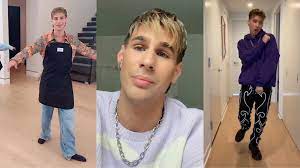 3,463,719 likes · 250,667 talking about this. Brad Mondo Tiktok S Favorite Hair Stylist Has Killer Fashion Sense Toysmatrix