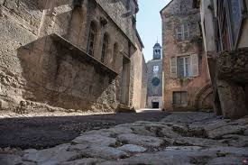 Flavigny Sur Ozerain Cote D Or Les Plus Beaux Villages De France Visiter La Bourgogne