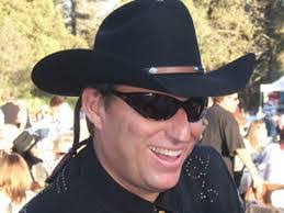 Greg Boll's Instagram, Twitter & Facebook