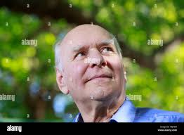 John lister kaye hi-res stock photography and images