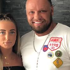 Michael en Naomi zijn boos om alle kritiek op hun cosmetische behandelingen