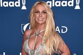 Britney jean spears) — американская певица, обладательница грэмми, танцовщица, автор песен, актриса. Britni Spirs Otkazalas Vystupat Na Scene Poka Ee Zhizn Kontroliruet Otec Dostalos Ot Pevicy I Ee Sestre Spletnik