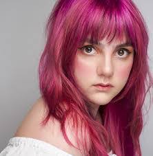 Celia Sampson's Instagram, Twitter & Facebook