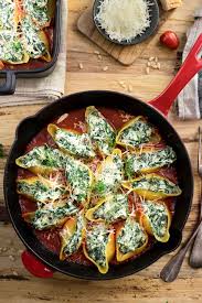 Spinach And Ricotta Stuffed Shells Conchiglioni Elle Republic Recipe Stuffed Pasta Shells Stuffed Shells Ricotta Food