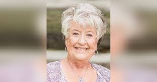 Brad Bloomer's Instagram, Twitter & Facebook