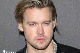 Lirik dan Chord Lagu Hold On dari Chord Overstreet