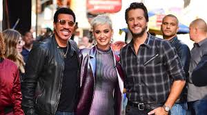 Simon cowell is a record producer and media personality known for his scathing critical remarks as a judge on the tv competition shows 'american idol,' 'the. American Idol Judges Luke Perry And Katy Perry Playfully Shade Simon Cowell We Re All Artists Exclusive