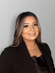 Lori Gunnels's Instagram, Twitter & Facebook