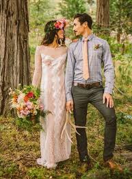 Simple, économique et super tendance, le mariage champêtre est accessible à tous. Quelle Tenue De Marie Pour Un Mariage Champetre Tenue De Marie