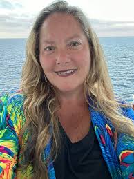 Hey guys! Wanted to introduce myself a little bit! Im Amanda (obviously)  and I'm sailing out September 21st