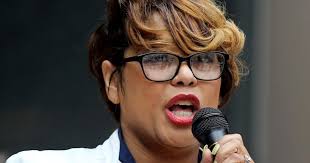 Can anyone explain to me WTH is going