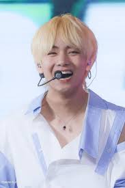 It's reminds me of bst era. I Miss Taehyung Blonde Haired With A Bts Kim Taehyung Facebook