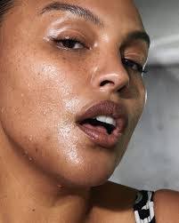 Daisy Thorpe's Instagram, Twitter & Facebook