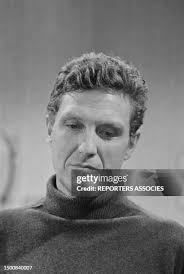 174 Robert Stack Actor Photos Stock Photos, High-Res Pictures, and Images
