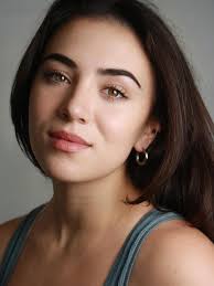 She's like an actress or something… Amazing shots by @dexterbrownheadshots