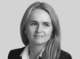 Lynn Cresswell's Instagram, Twitter & Facebook