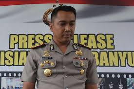 Bagi orang yang menganut agama tertentu (terutama agama islam, kristen, yahudi), akan menambahkan pendekatan wahyu di dalam usaha memikirkannya. Potongan Tubuh Manusia Terbakar Di Banyumas Menyisakan Misteri