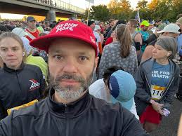 Good Luck to everyone running the Marine Corps Marathon tomorrow 💪🏻