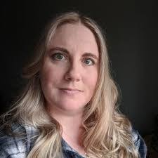 Jennifer Hipsher's Instagram, Twitter & Facebook