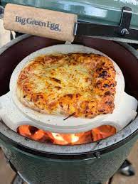 Pizza On The Big Green Egg Guide My Weekly Eats Recipe Big Green Egg Recipes Green Egg Recipes Big Green Egg Pizza