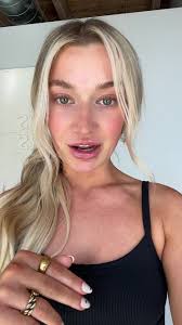 Lauren Raymond Bare Minimum