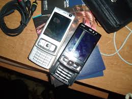 File:Nokia N95 and Nokia N95 8GB.jpg ...