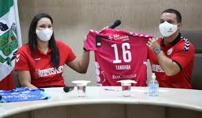 Find the perfect camila brait stock photos and editorial news pictures from getty images. Osasco Audax Apresenta Tandara E Camila Brait Lance