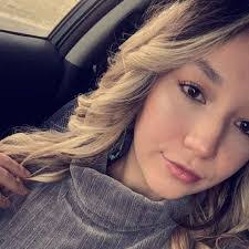 Heather Hohler's Instagram, Twitter & Facebook