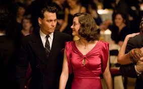 Johnny christopher depp (john dillinger). Stasera In Tv I Film Di Oggi 18 Gennaio Silhouette Donna