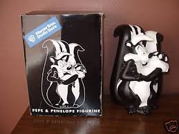 Warner Brothers Pepe le Pew & Penelope Statue Figurine