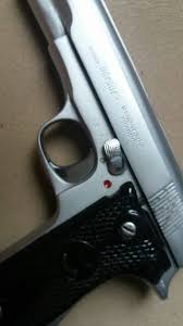 Her yerde bulunabilecek malzemelerle yapılmış el yapımı, orijinal silahlar kimileri tabanca şeklinde kimileriyse sadece tek atımlık. Silahcimmm Posts Facebook