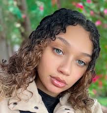 Makeup Professionals in Smithfield, KY